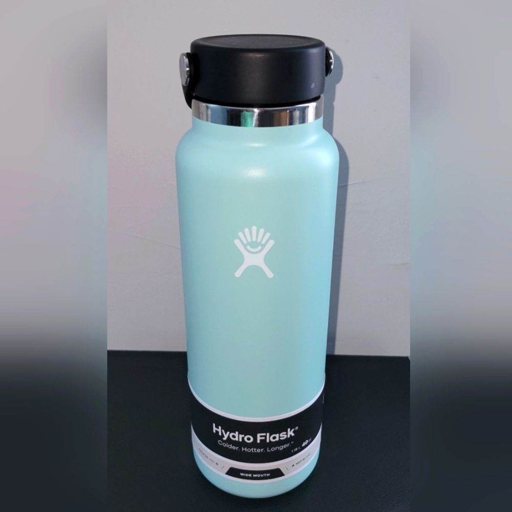 NWT Hydro Flask Water Bottle 40oz Wide Mouth w/Flex Cap - Alpine Light Blue